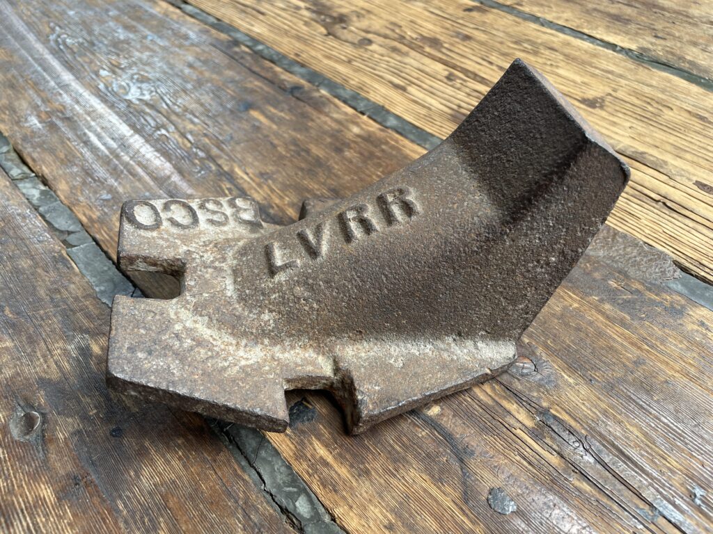 Old cleat